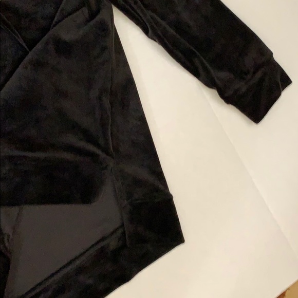 Black velvet tunic - Picture 6 of 7